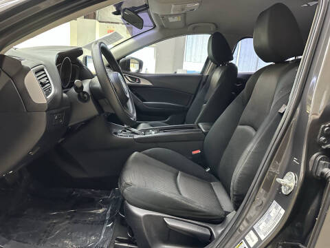 2017 Mazda MAZDA3 Sport