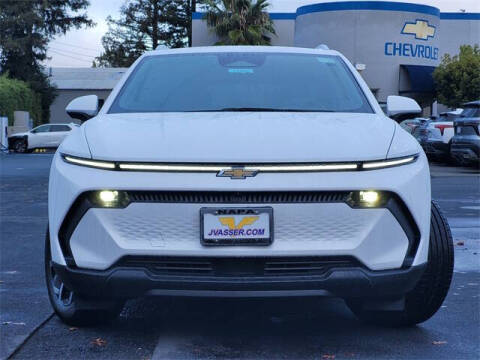 2026 Chevrolet Equinox EV LT 2