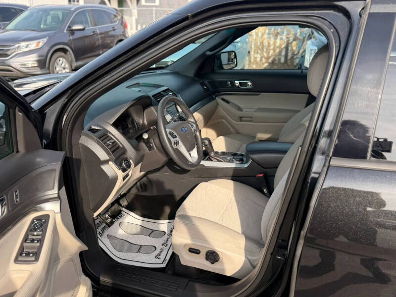 2014 Ford Explorer