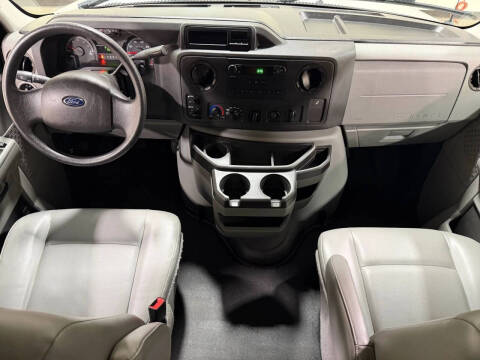 2014 Ford E-Series E-250