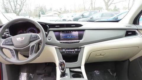 2017 Cadillac XT5 Premium Luxury