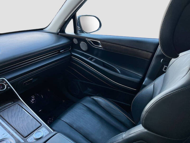 2023 Genesis GV80 2.5T