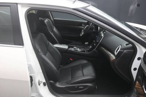 2016 Nissan Maxima Platinum