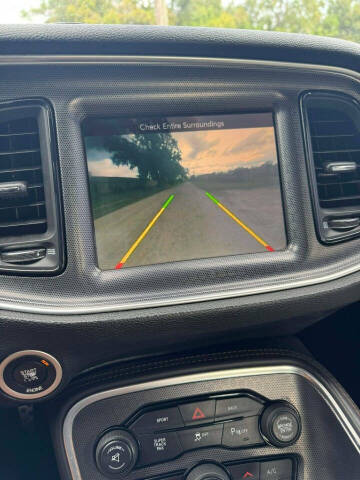 2015 Dodge Challenger SXT Plus