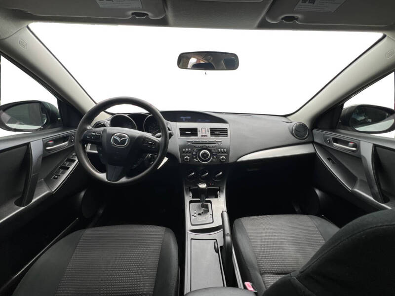 2013 Mazda MAZDA3