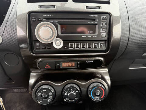 2010 Scion xD