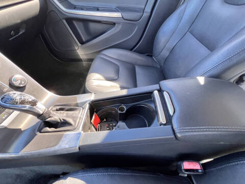 2015 Volvo S60 T5 Drive-E Premier Plus