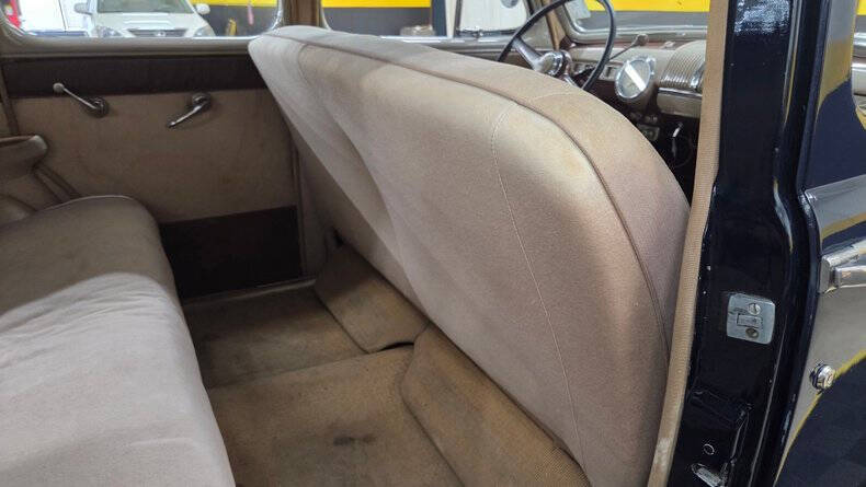 1947 Ford Deluxe