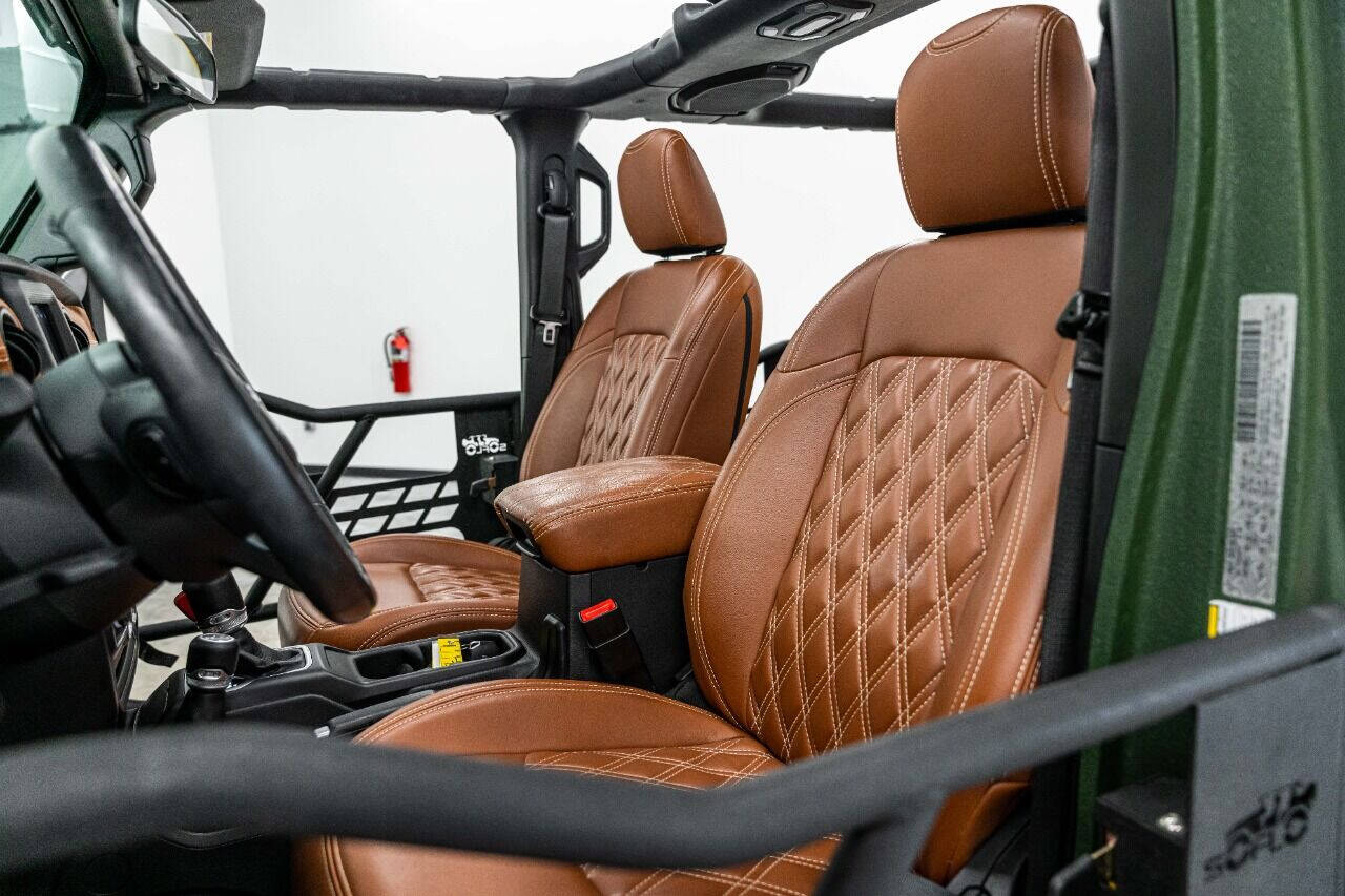 2018 JEEP Wrangler SUV / Crossover - $47,999