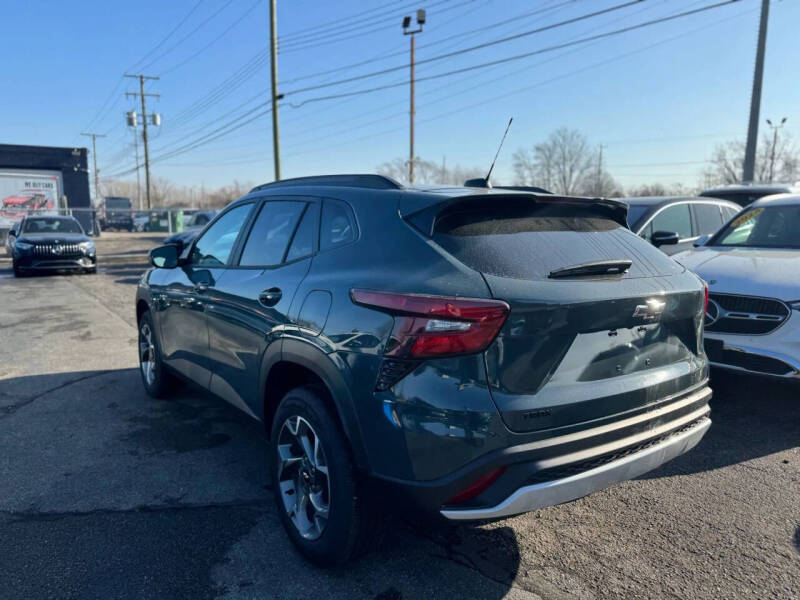 2025 Chevrolet Trax LT