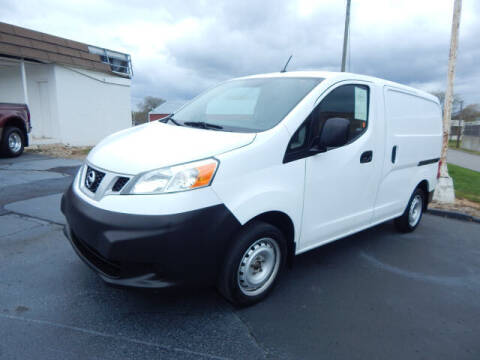 2017 Nissan NV200 for sale at Ernie Cook and Son Motors in Shelbyville TN