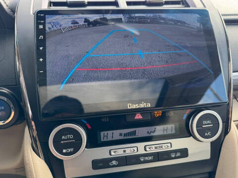 2014 Toyota Camry Hybrid LE