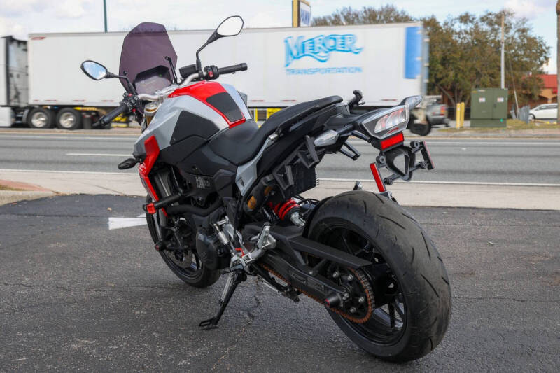 2021 BMW F 900 R