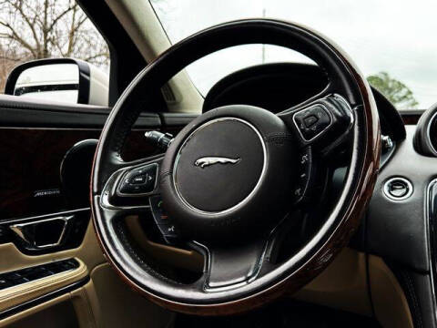 2014 Jaguar XJ