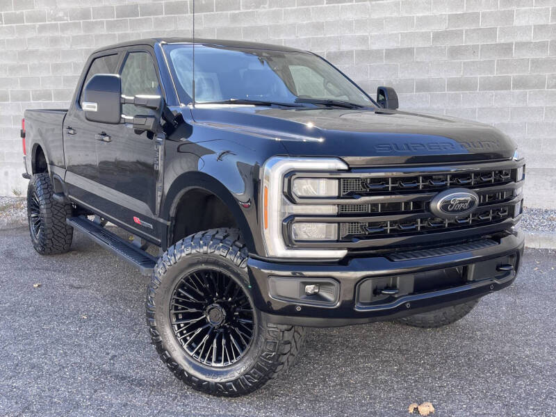 2024 Ford F-350 Super Duty Lariat's photo