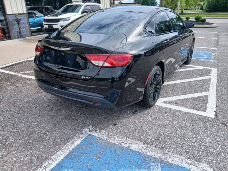 2017 Chrysler 200 Touring