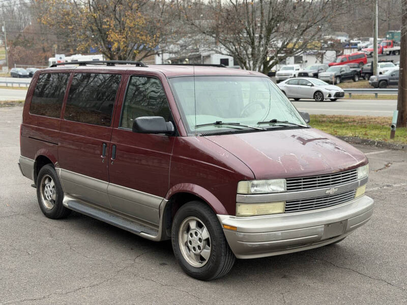 2003 Chevrolet Astro Base's photo