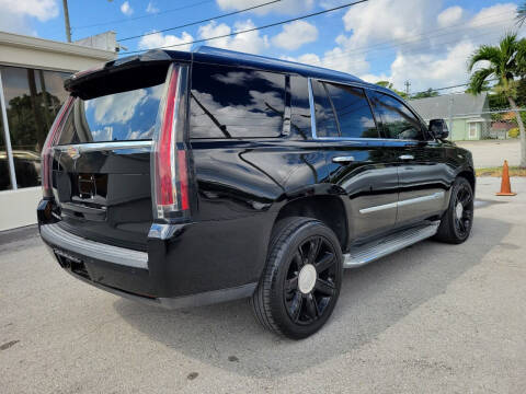 2015 Cadillac Escalade Luxury