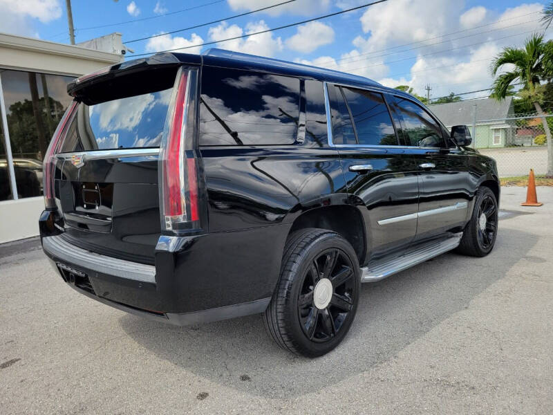 2015 Cadillac Escalade Luxury