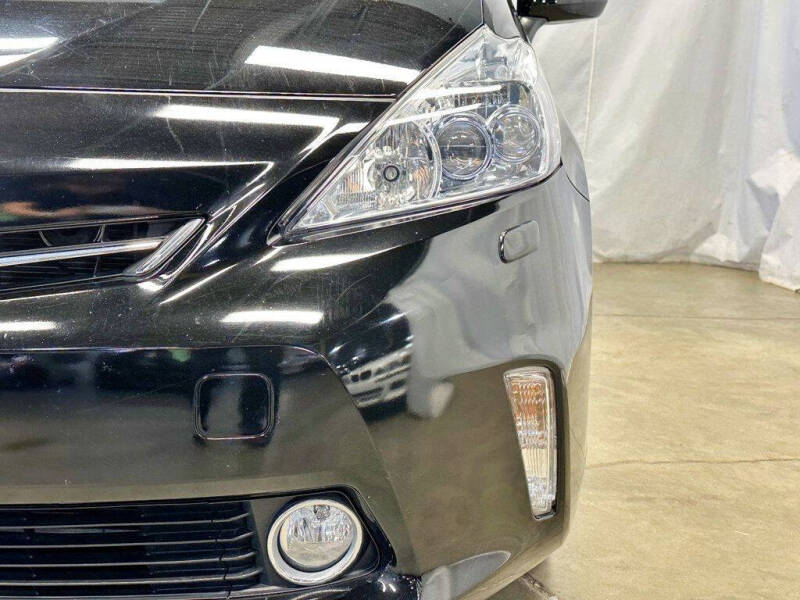 2012 Toyota Prius v