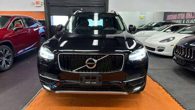 2019 Volvo XC90 T6 Momentum