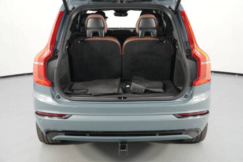 2023 Volvo XC90 Recharge T8 Ultimate Dark Theme