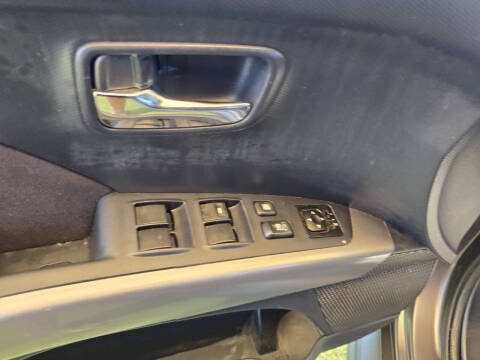 2010 Mitsubishi Outlander ES