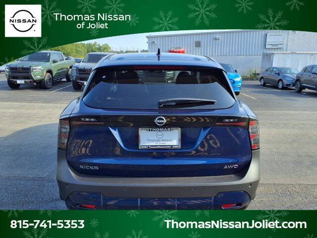 2025 Nissan Kicks SV