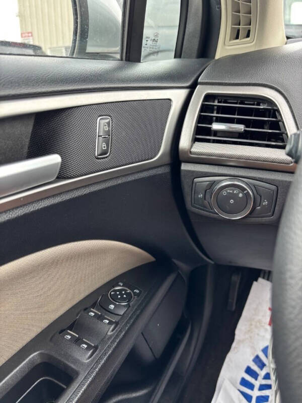 2020 Ford Fusion S