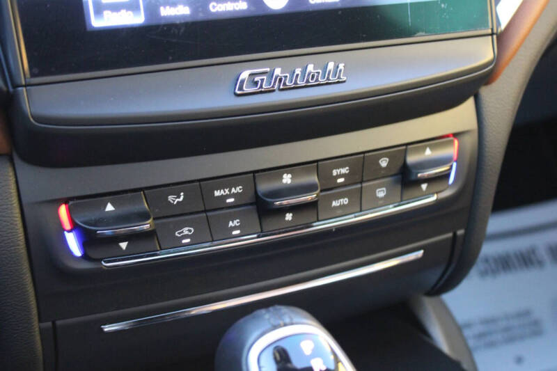 2017 Maserati Ghibli