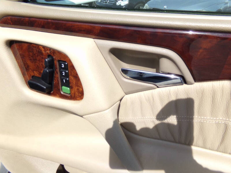 1999 Mercedes-Benz E-Class E 320
