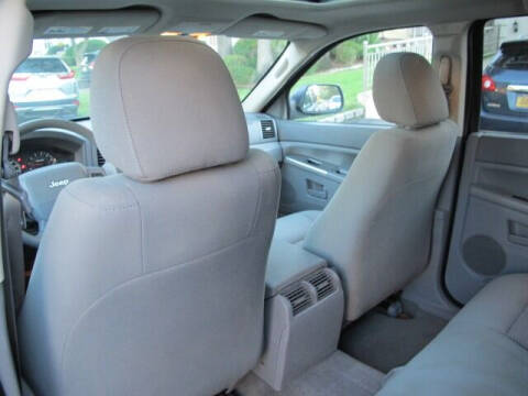 2006 Jeep Grand Cherokee Laredo