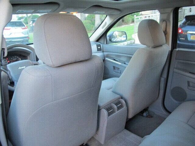 2006 Jeep Grand Cherokee Laredo