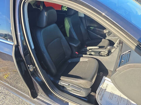 2017 Volkswagen Passat 1.8T R-Line