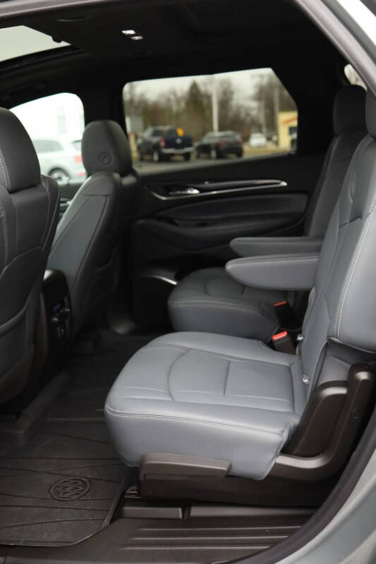 2024 Buick Enclave Essence