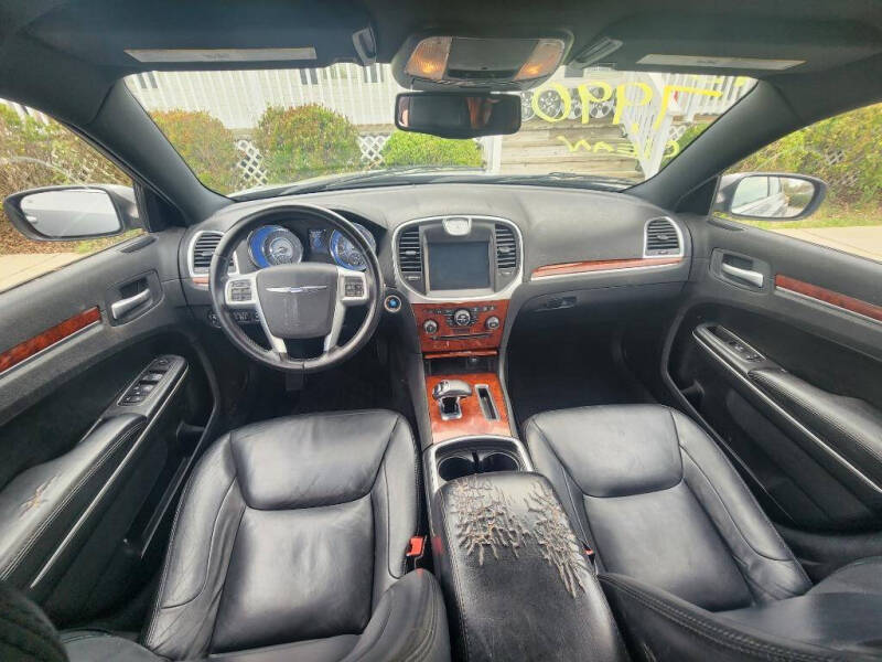 2013 Chrysler 300