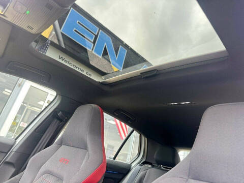 2024 Volkswagen Golf GTI 380 SE