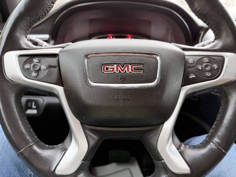 2017 GMC Acadia SLT-1