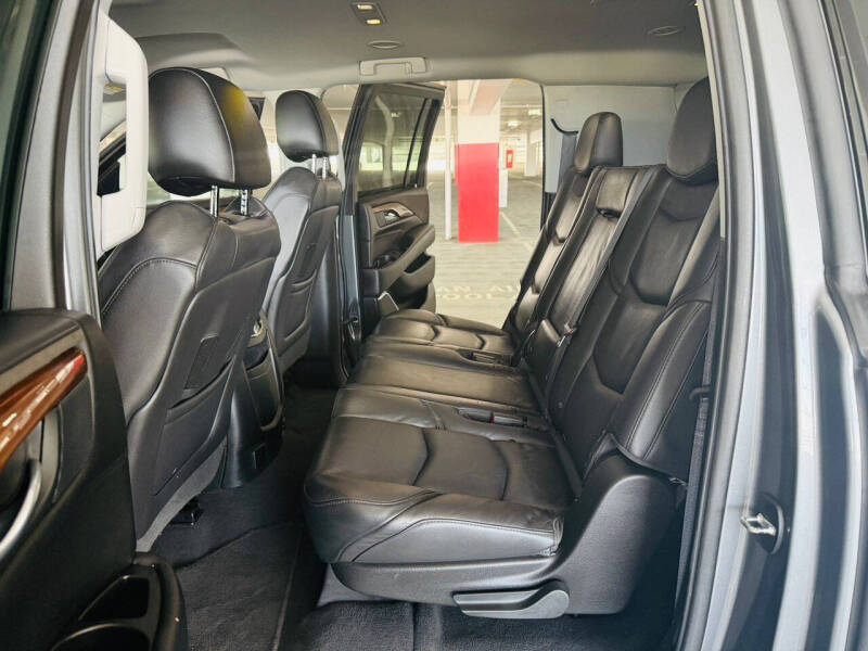 2020 Cadillac Escalade ESV Standard