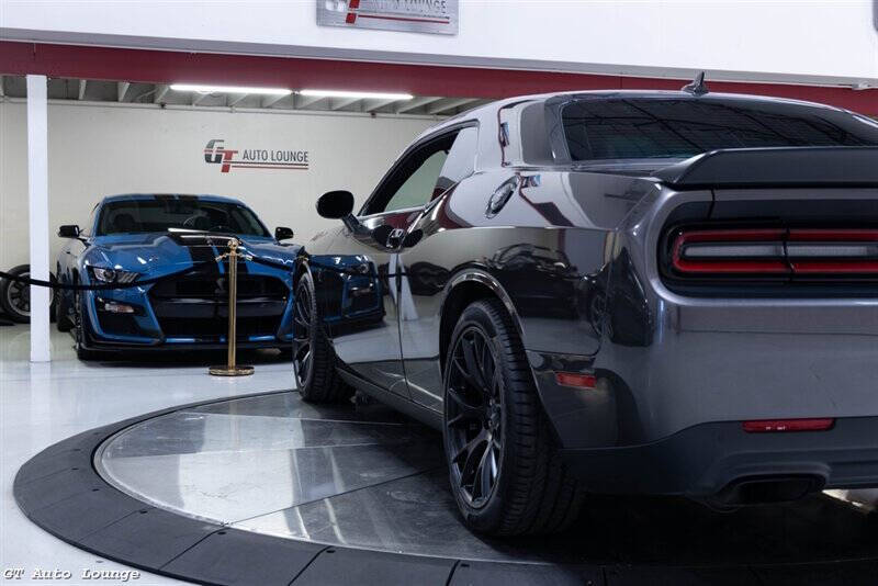 2015 Dodge Challenger SRT Hellcat