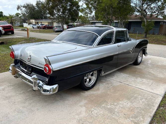 1955 Ford Crown Victoria