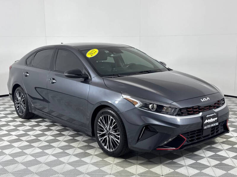 2022 Kia Forte GT Line