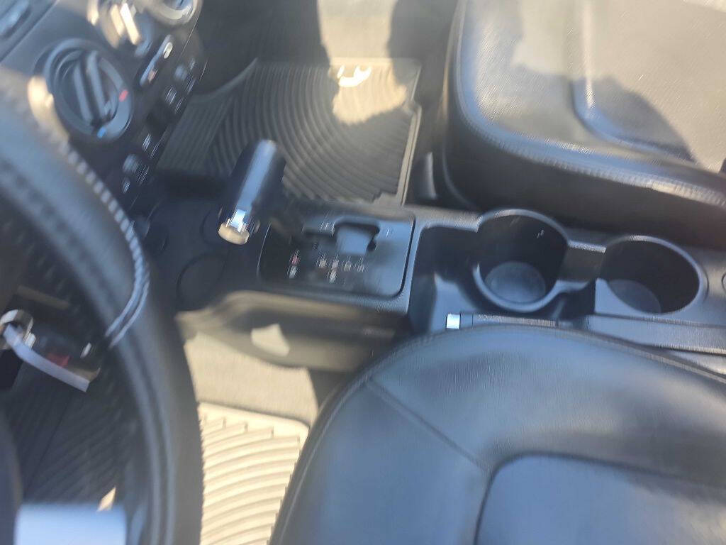 2008 Volkswagen New Beetle Convertible 52