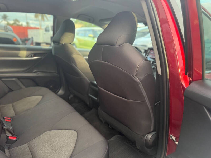 2022 Toyota Camry LE