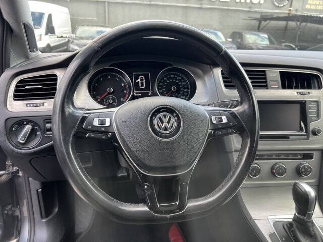 2015 Volkswagen Golf TSI S