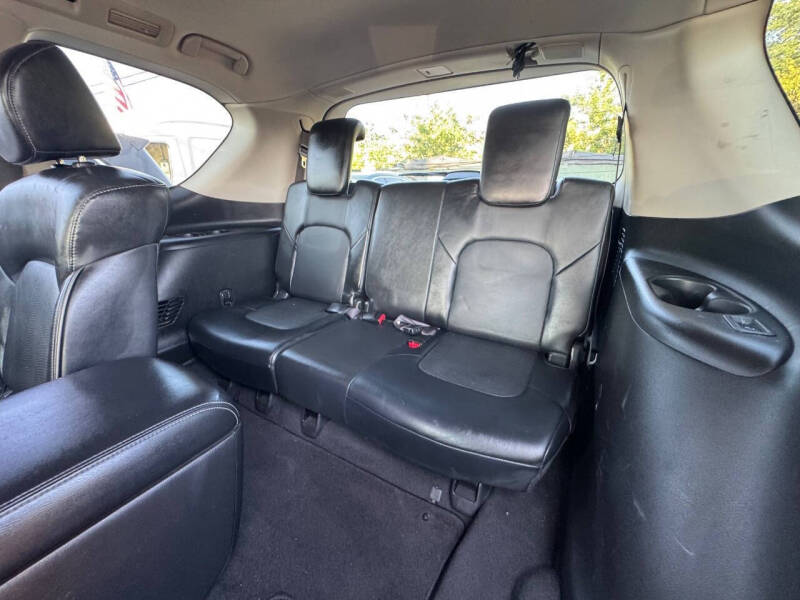 2015 Infiniti QX80