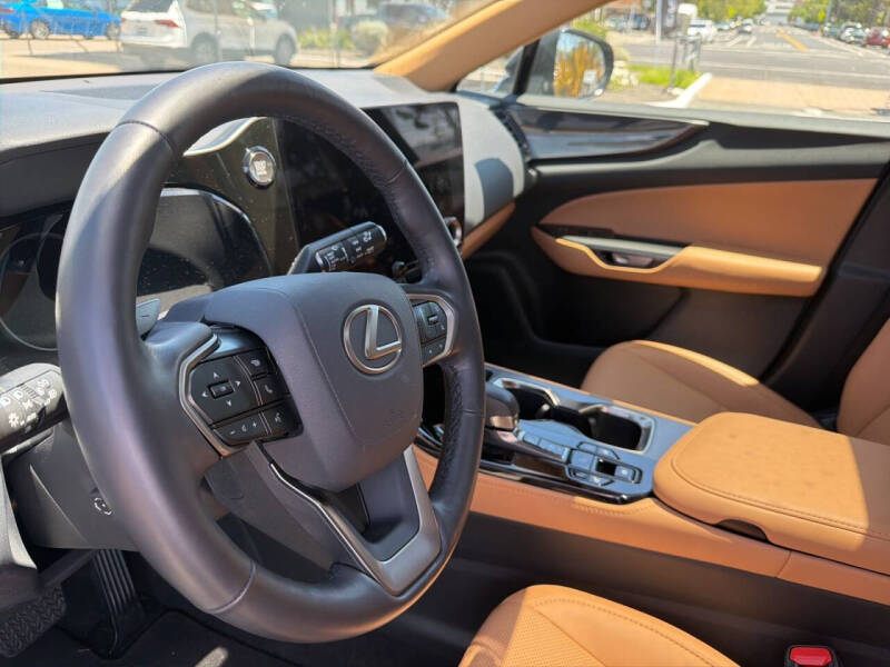 2025 Lexus NX 350 Premium