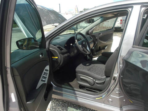 2015 Hyundai Accent GS