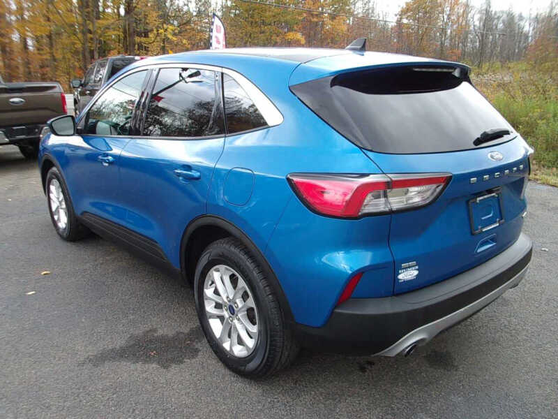 2020 Ford Escape SE