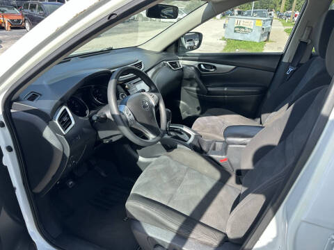 2016 Nissan Rogue SV